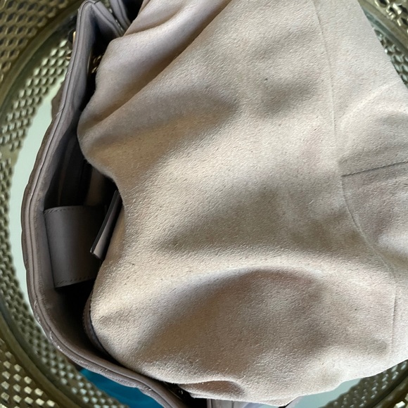 Gucci Marmont Matelasse Leather Tote - Picture 9 of 13